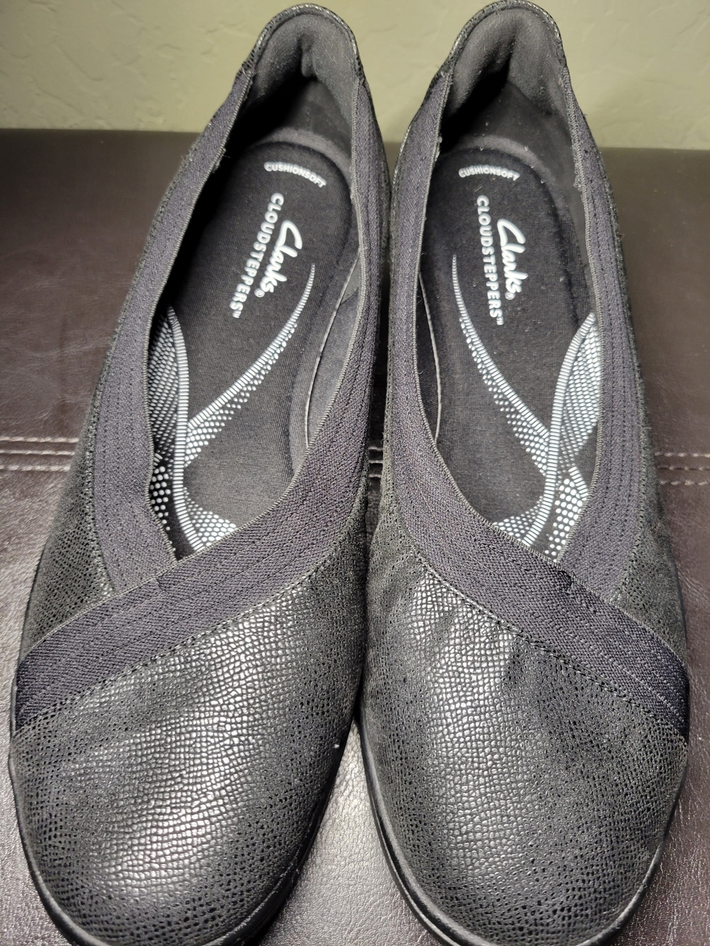 Clarks Women’s Black Cloudsteppers Slip-On Flats Size 9 1/2 Medium
